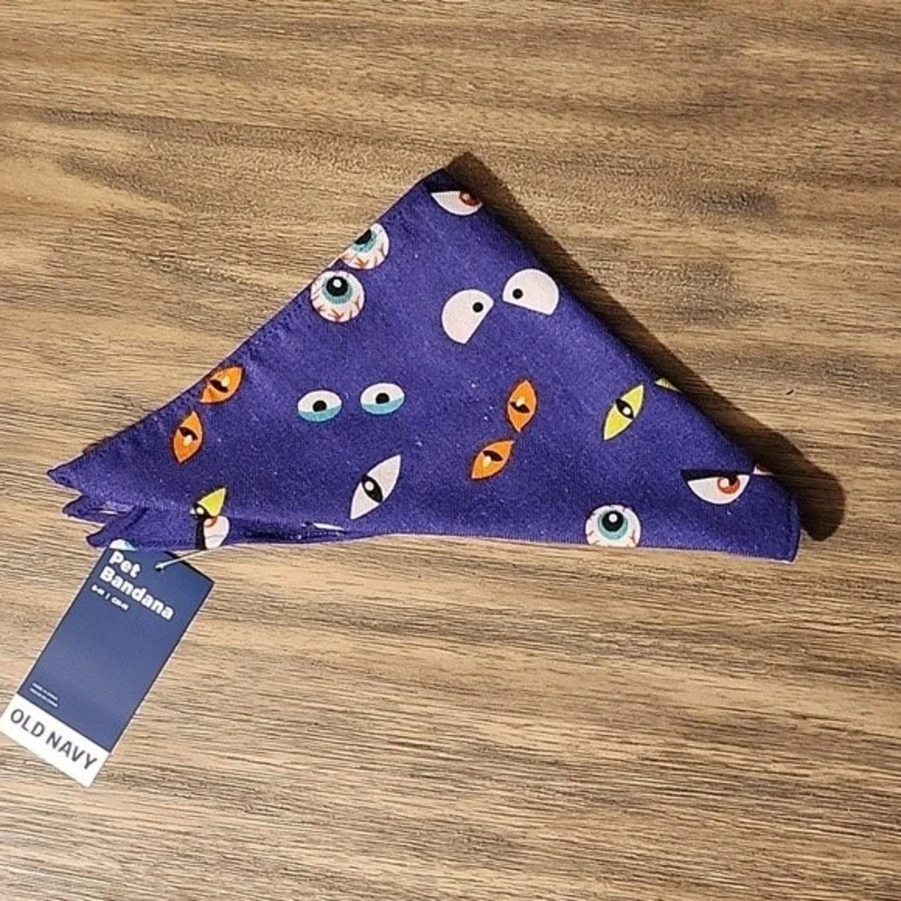 NWT Old Navy Purple Halloween Scary Eyes Pet Bandana Size Small